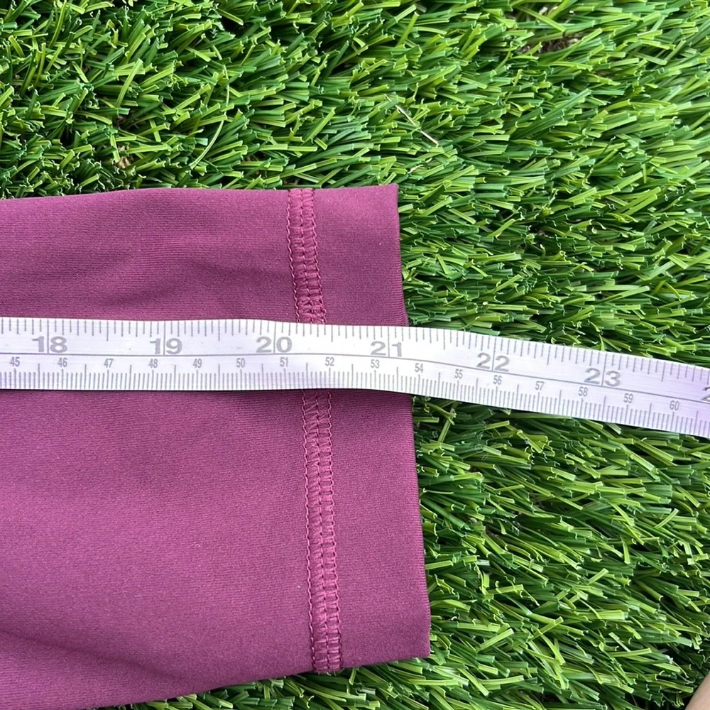 Like New Lululemon Wunder Under Crop Leggings - Picture 5 of 6